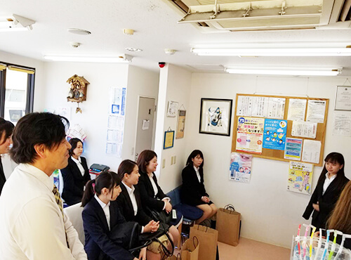 入社式